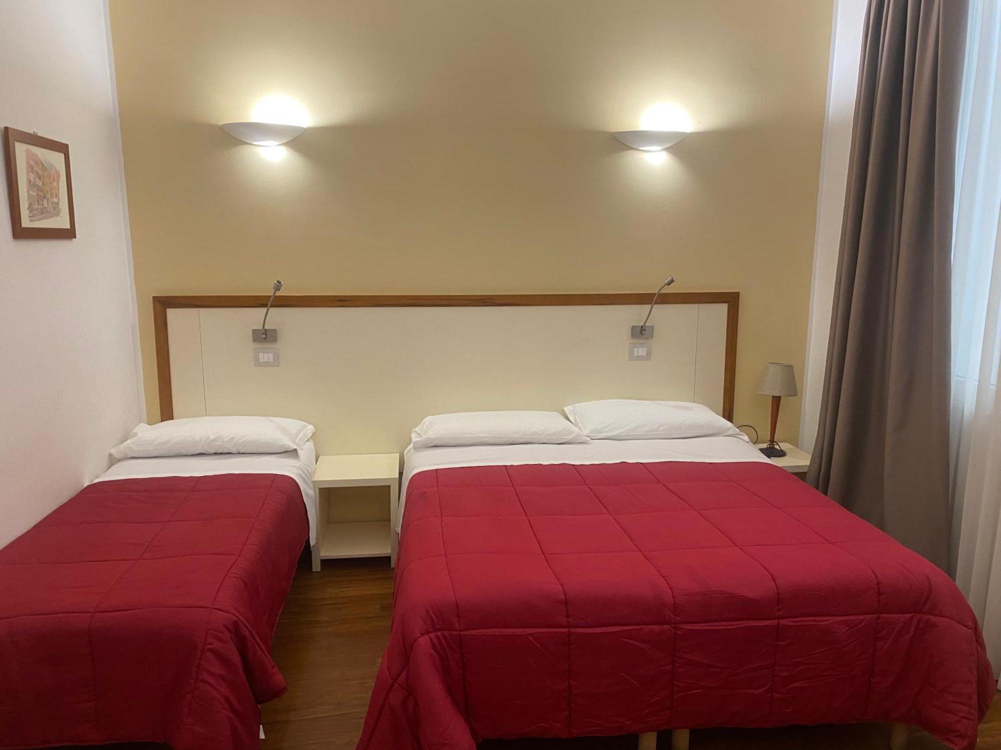 Hotel Dedoni 칼리아리 외부 사진