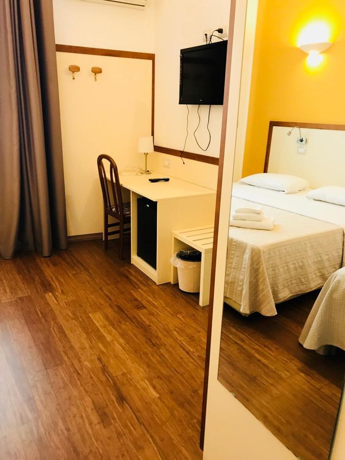 Hotel Dedoni 칼리아리 외부 사진