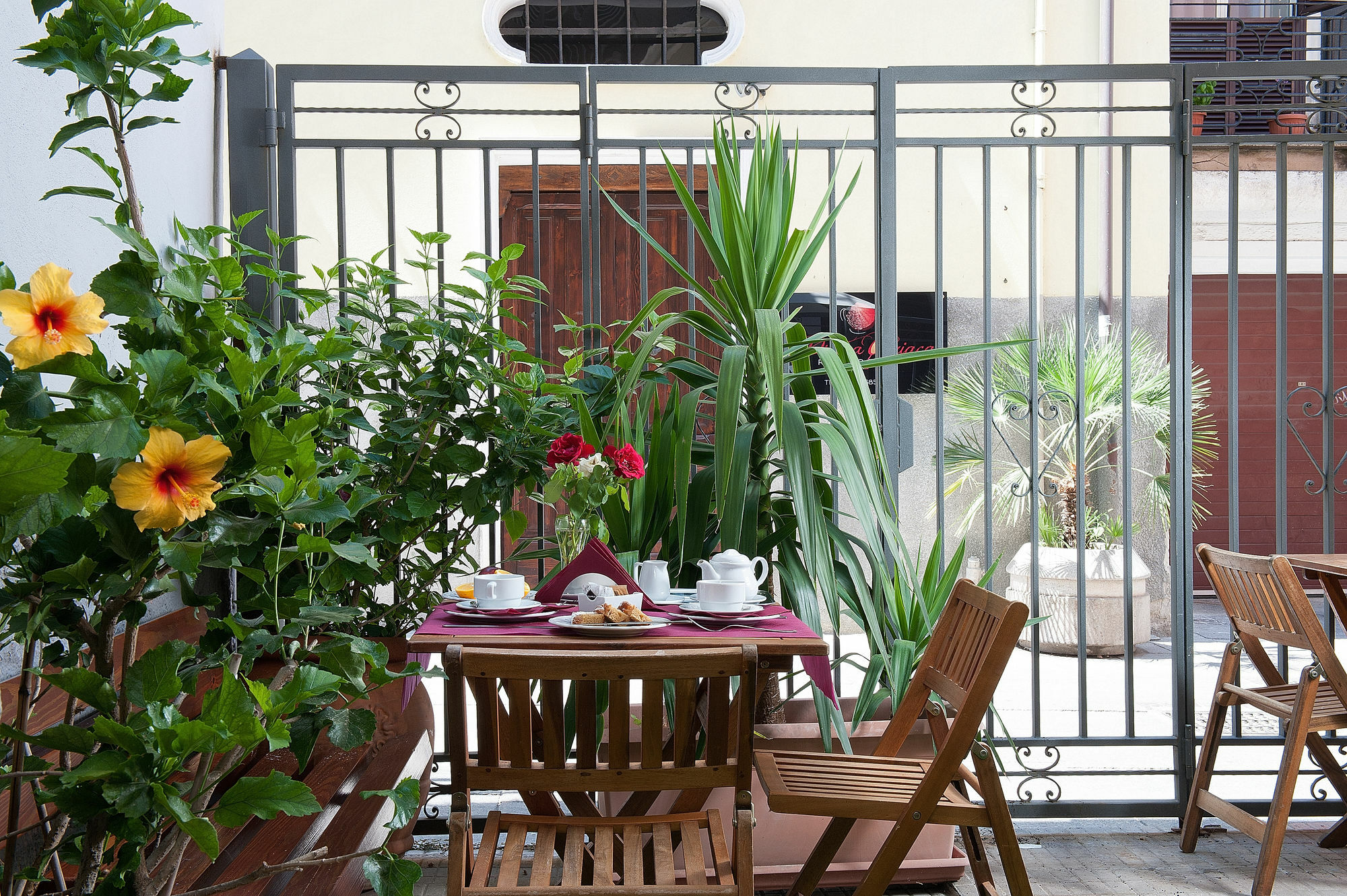 Hotel Dedoni 칼리아리 외부 사진